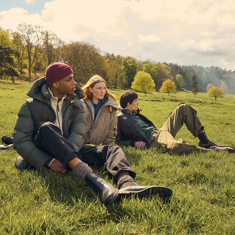 PARAJUMPERS OUTLET OPEN