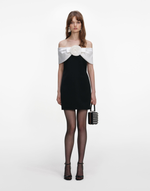 블랙 크레이프 플라워 미니 드레스