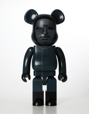 1000%BEARBRICK Squid Game Frontman