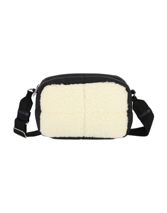 크림 비건 셰르파 퍼피 큐브 크로스바디