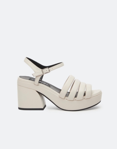 뱅야드 아이보리 샌들